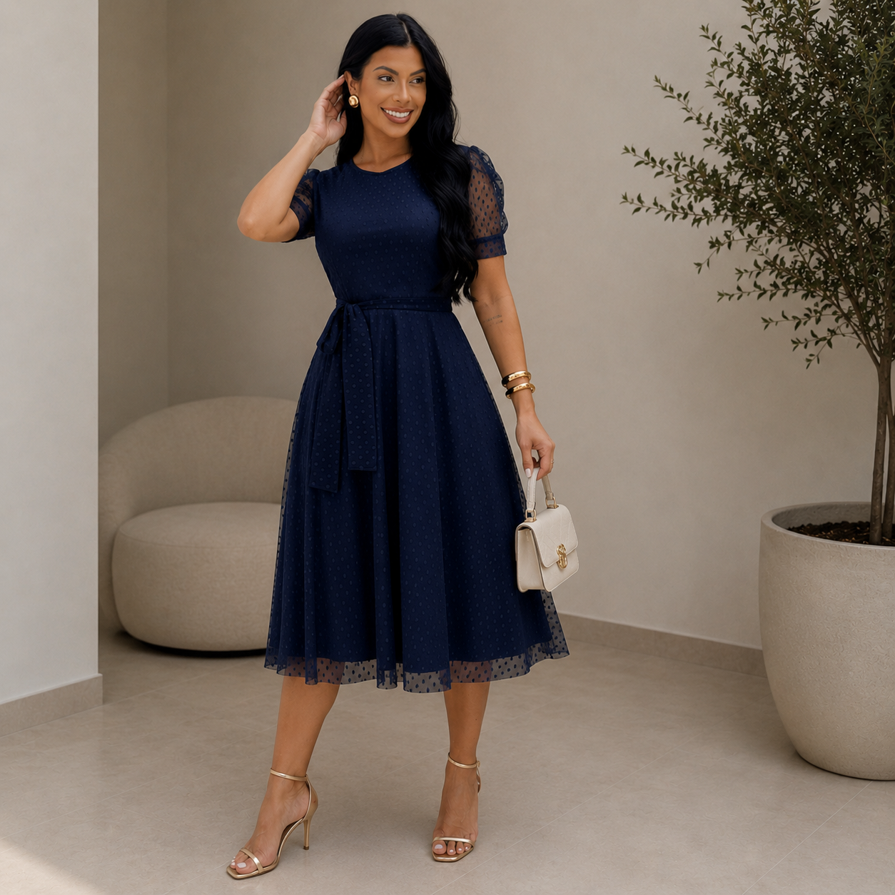 Vestido Midi Godê em Tule com Forro — Moda Cristã Elegante